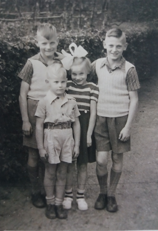 Agnes, Tonny en .... en ..... september 1953